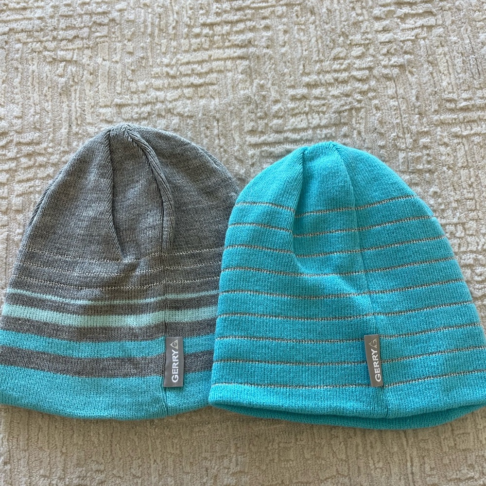 NWT Girls Gerry Blue Gray Winter Hat Set